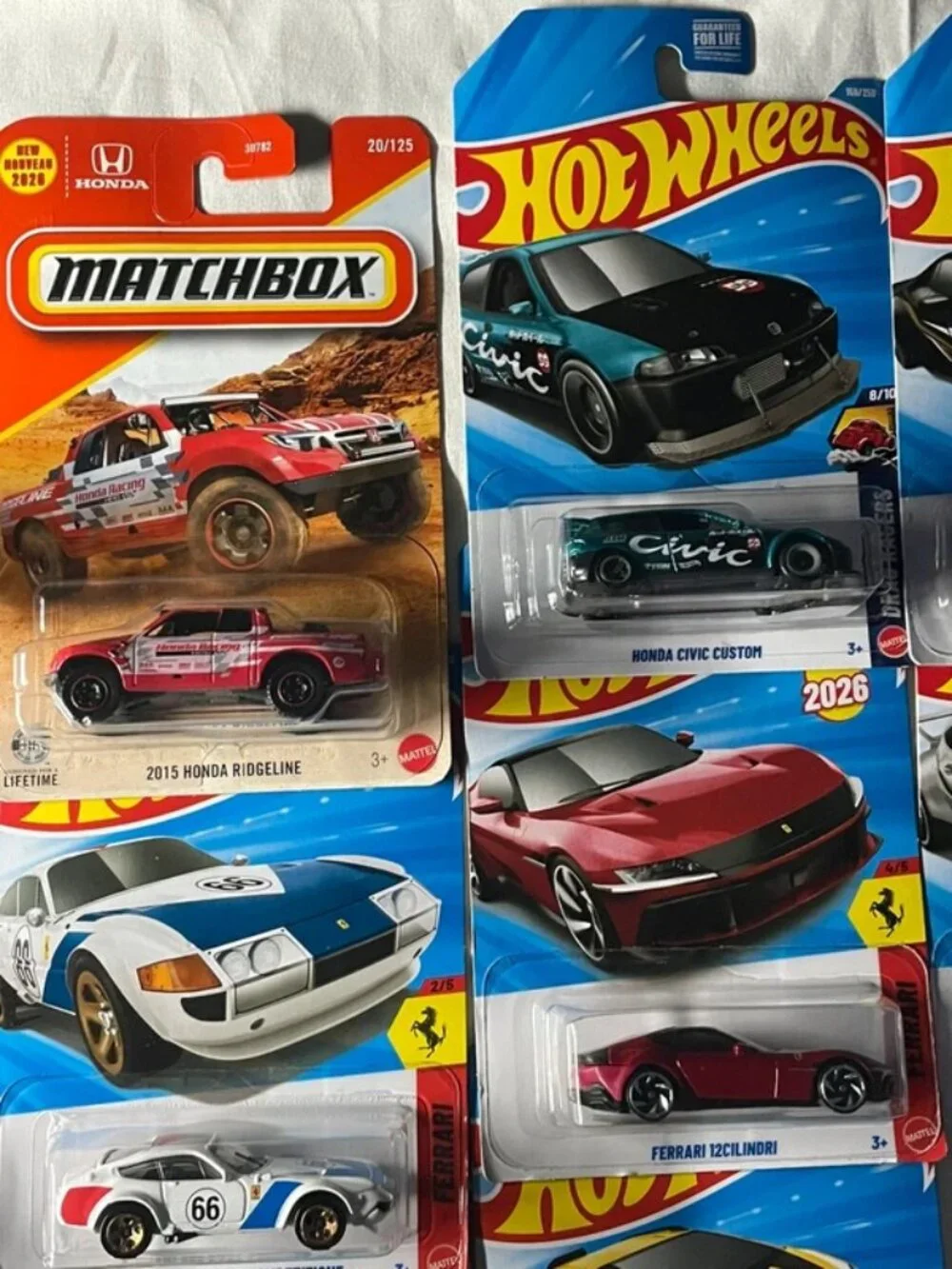 26 hot wheels cars / ready to use